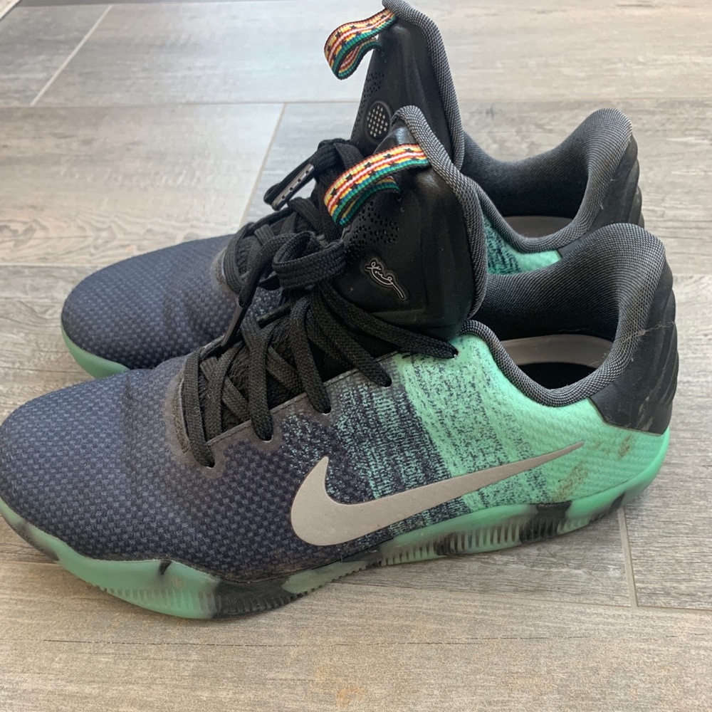 Kobe’s size 7